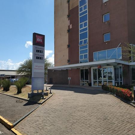 Hotel Ibis Lins Exterior foto