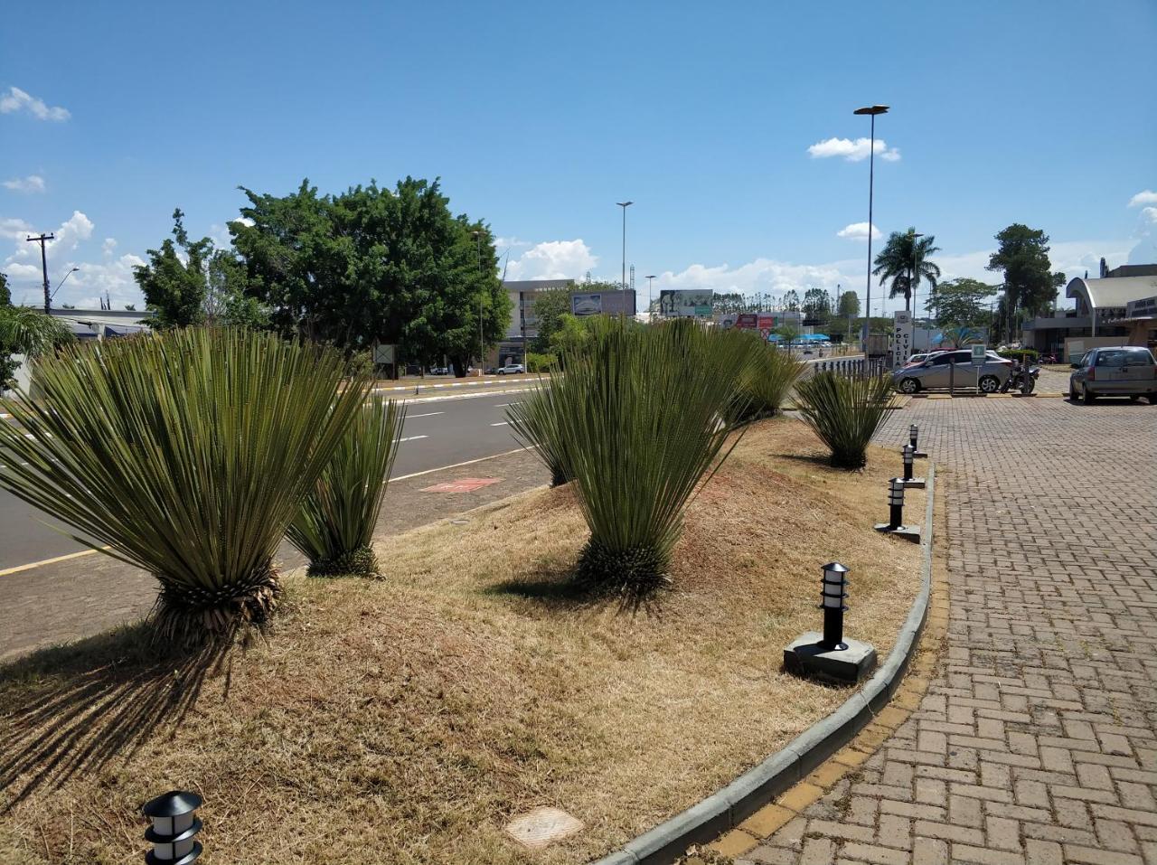 Hotel Ibis Lins Exterior foto